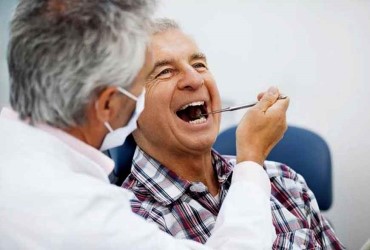 بهداشت دهان و دندان در دوره سالمندی